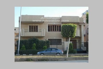 شقة للبيع فى الحى الثالث  القاهرة الجديدة