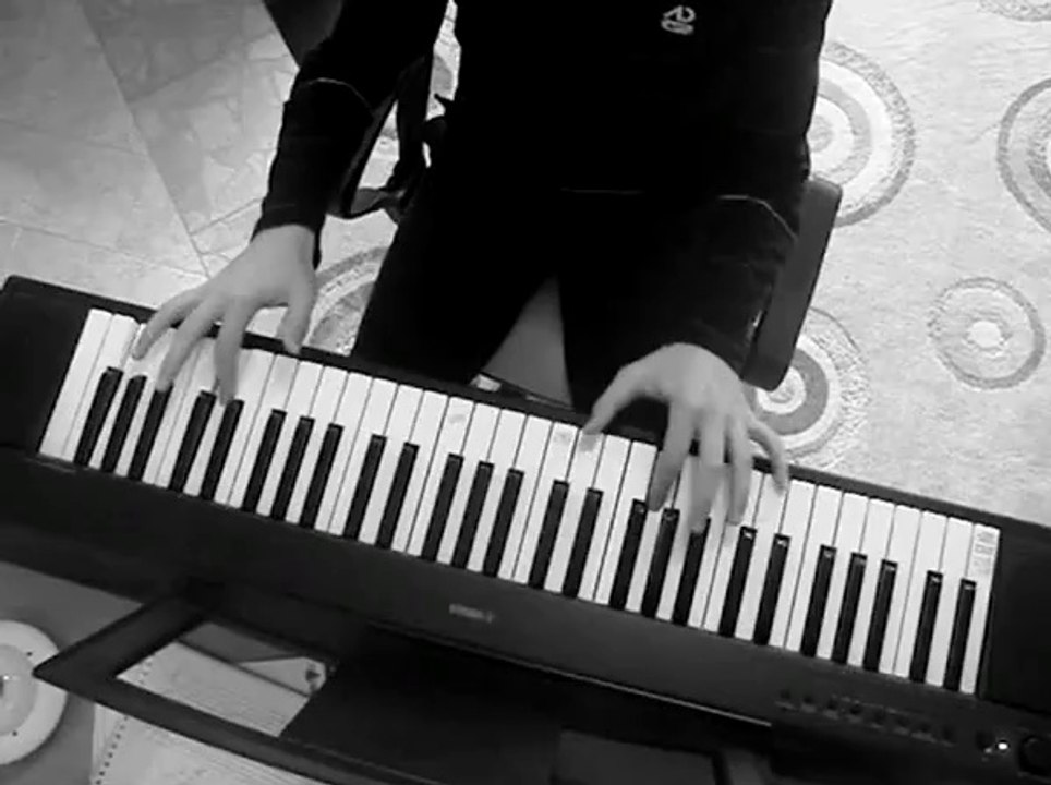 Yann Tiersen-Amelie comptine d'un autre ete-Yamaha-NP11 Piano