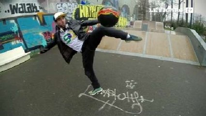 Foot freestyle : apprenez deux figures pour frimer comme Ronaldo