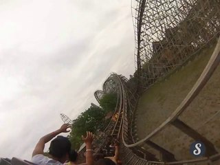 Perte de lunettes et iPhone dans une montagne russe