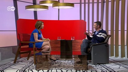 Performance Artist Simon Will | Insight Germany