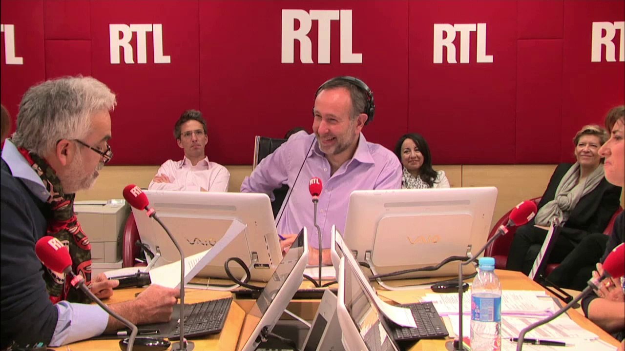 Coupe du monde 2014 : "Evra c'est le Capitaine Flam", estime Pascal Praud