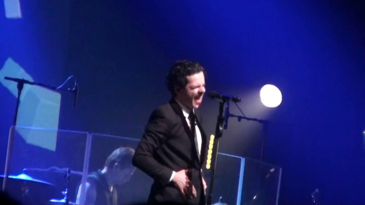 MICHAEL GREGORIO CHANTE PIAF LILLE 14 JUIN 2014