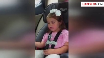 Küçük Kız Uyurken Dondurma Yiyor