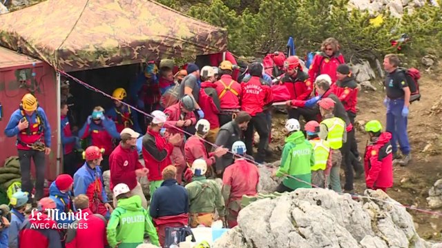 Un spéléologue allemand secouru après 12 jours coincé sous terre