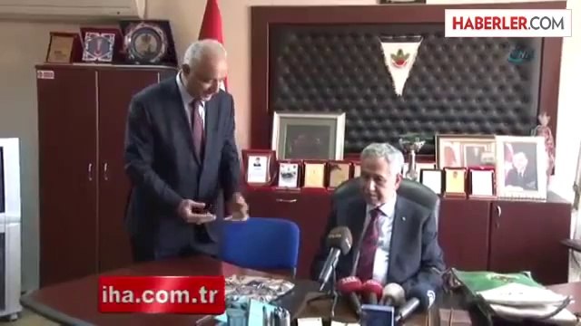 Arınç: 'Emekli Olunca Derviş Gibi Yürüyeceğiz'