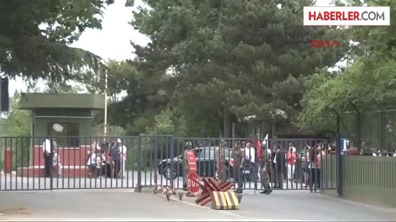 Hasdal Cezaevi Önünde Tahliye Hareketliliği