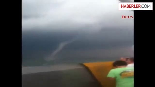 Kocaeli Körfez'deki Hortum Amatör Kameralara Yansıdı