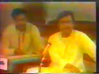 ‫Be Chaen Bahot Phirna.. Munir Niazi.. Ghulam Ali