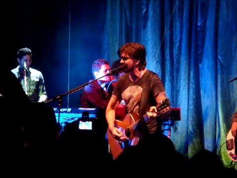 Juanes - Nada Valgo Sin tu Amor