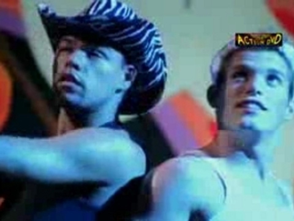 VENGABOYS -  KISS ME