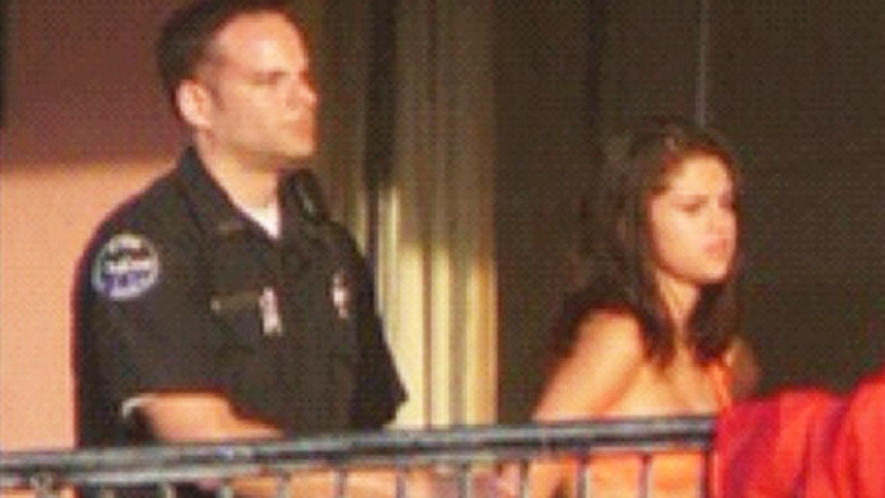 Selena Gomez Trashed By Police Pulls A Justin Bieber