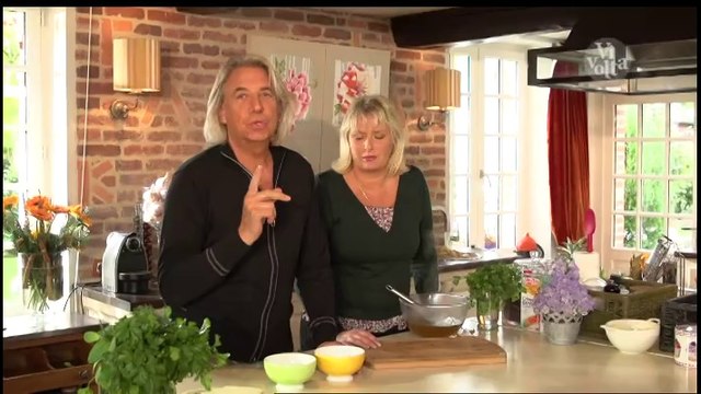 Sophie dudemaine - Vivolta - Chéri(e) qu'est-ce qu'on mange (Des soupes et veloutés pour éliminer) - 16-03-2014 12h33 25m (7362)