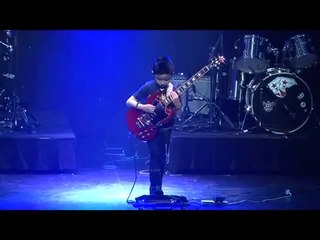 Jeremy Yong (9 year old kid guitarist) - guitar rock medley
