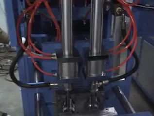 Máy thổi chai pet, máy thổi chai nhựa, máy thổi chai bán tự động