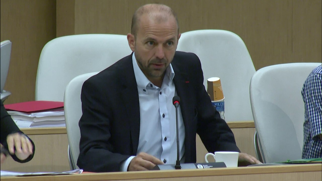 Compte de gestion et compte administratif 2013 - Jean-François DEBAT