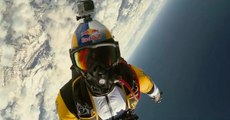 Breathtaking high altitude insane acrobatic skydiving!!