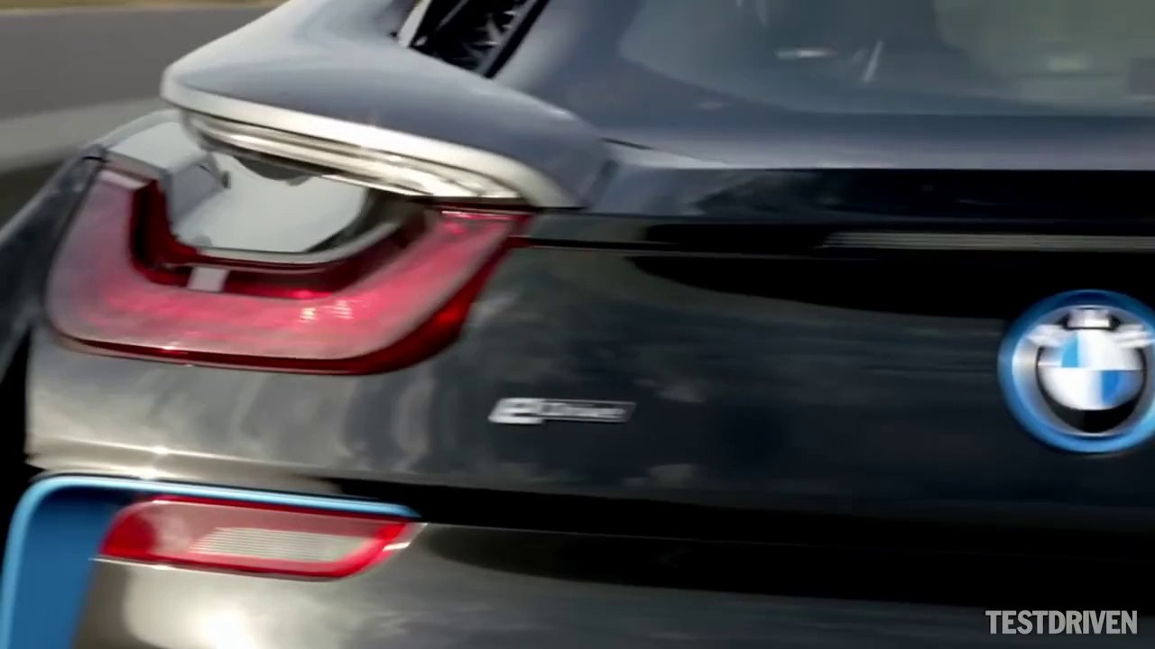 Pub nouvelle BMW i8 - 1001Pneus