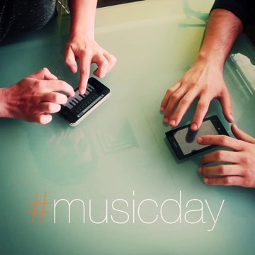 #WorldMusicDay : guess which song we've played with our phones