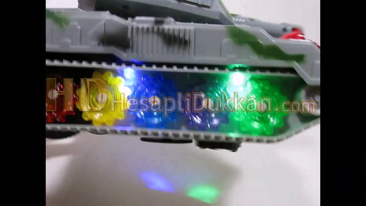 Havada dönen ışıklı tank oyuncak toptanoyuncak.ne