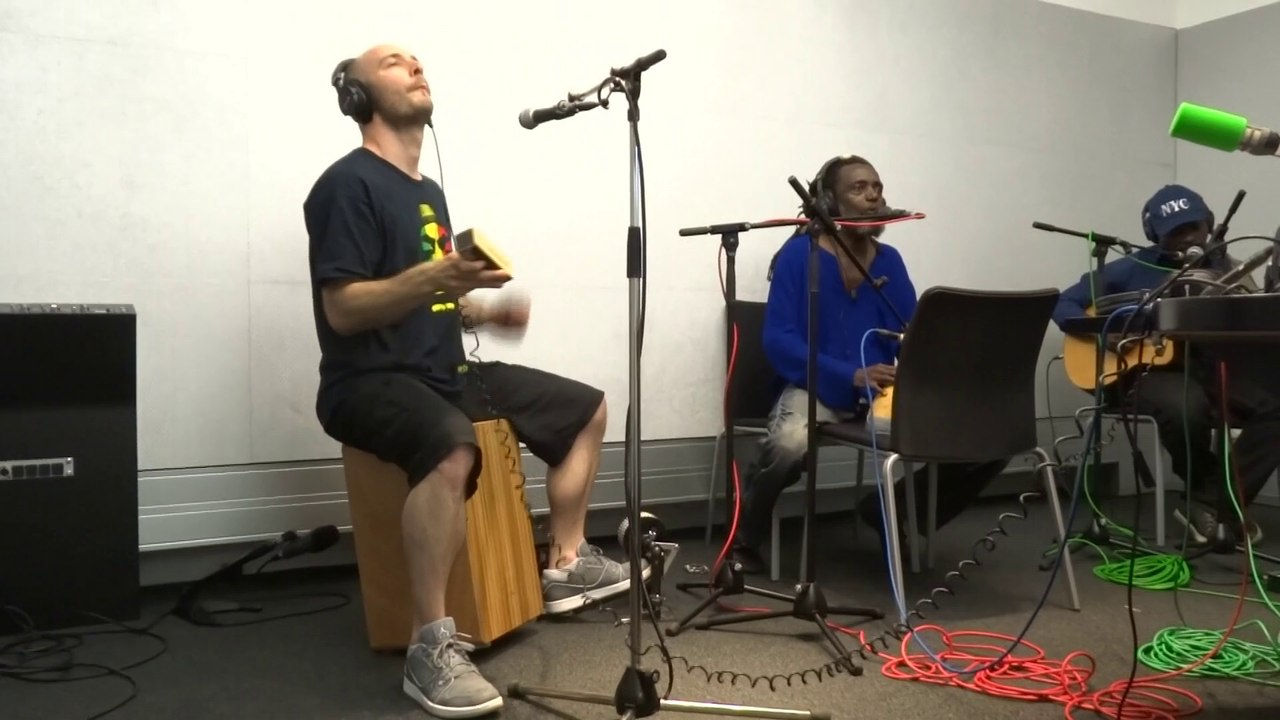 Dias, en live dans l’émission Partout Ailleurs, sur France Inter