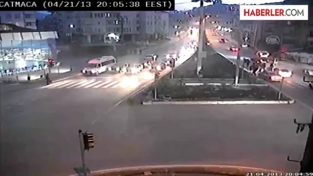 Trafik kazaları MOBESE kameralarına yansıdı -