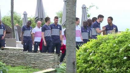 Mondial: balade des Bleus avant le match contre la Suisse