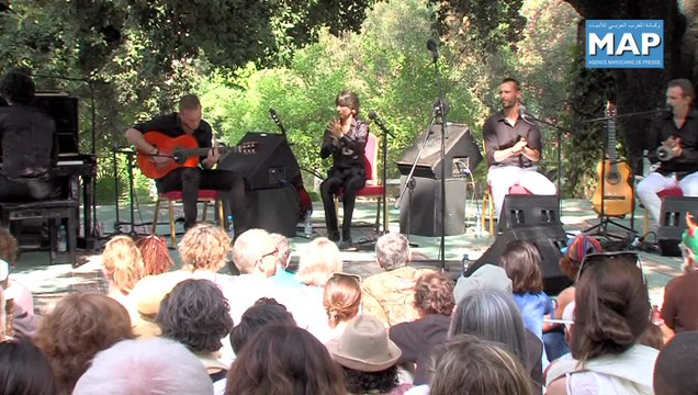 Le spectacle des gitans de Provence se distingue par un répertoire sacré et sobre