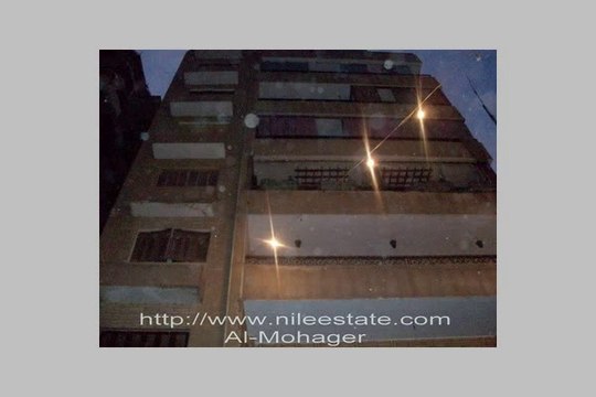 مصر الجديدة شقة للايجار بموقع متميز بالنزهة الجديدة مصر الجديدة