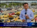 Largas filas de autos marcaron jornada de Matriculación en Guayaquil