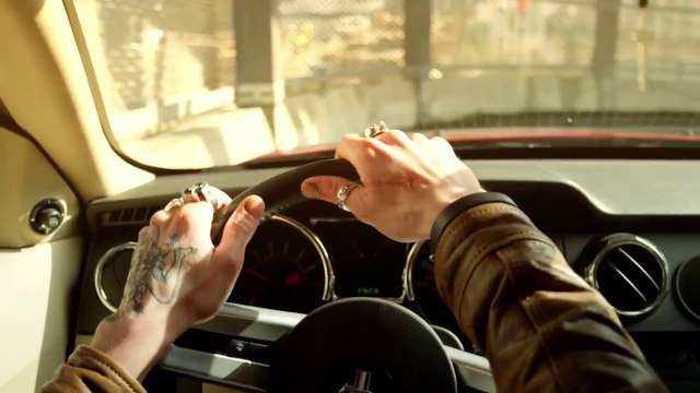 Blue Estate - The Game - Dualshock 4 Trailer (PS4)