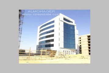 دور بمبنى أدارى للأيجار بمدينة القاهرة الجديدة