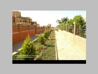 فيلا  فاخرة 211متر للإيجار فى فلور دى فيل