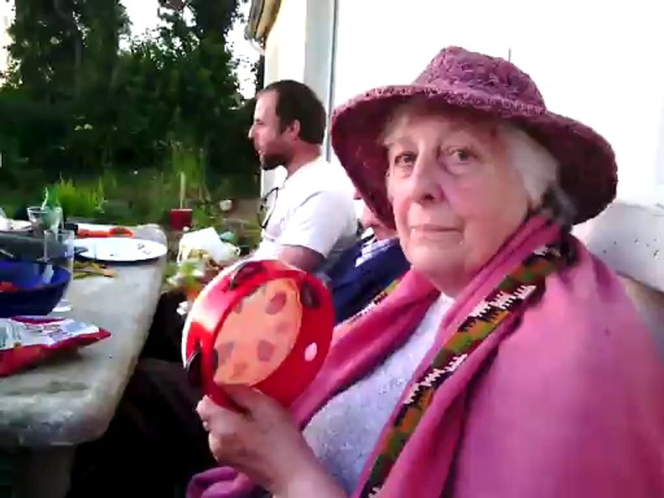 VID_20140613_214951