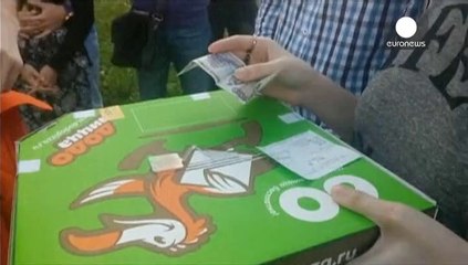 Las pizzas caen del cielo en Rusia