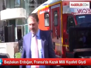 Başbakan Erdoğan, Fransa'da Kazak Milli Kıyafeti Giydi