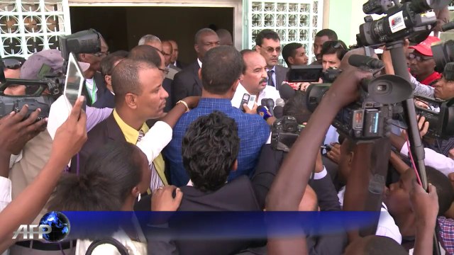 Mauritanie: Ould Abdel Aziz, favori, a voté