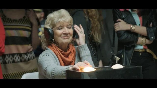 Eles Deram Chiclete para Só um Destes Gêmeos Idênticos... O que Aconteceu foi Surpreendente