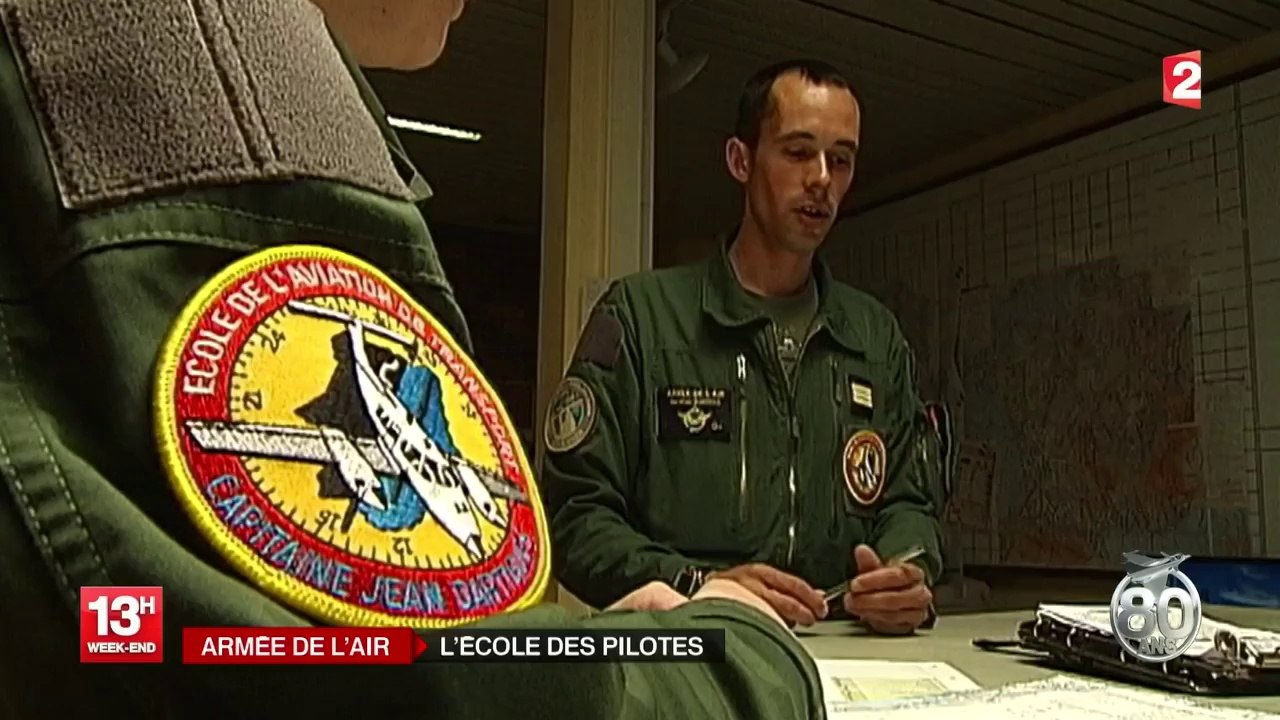 A l'école de l'air, l'armée forme les pilotes des gros appareils militaires
