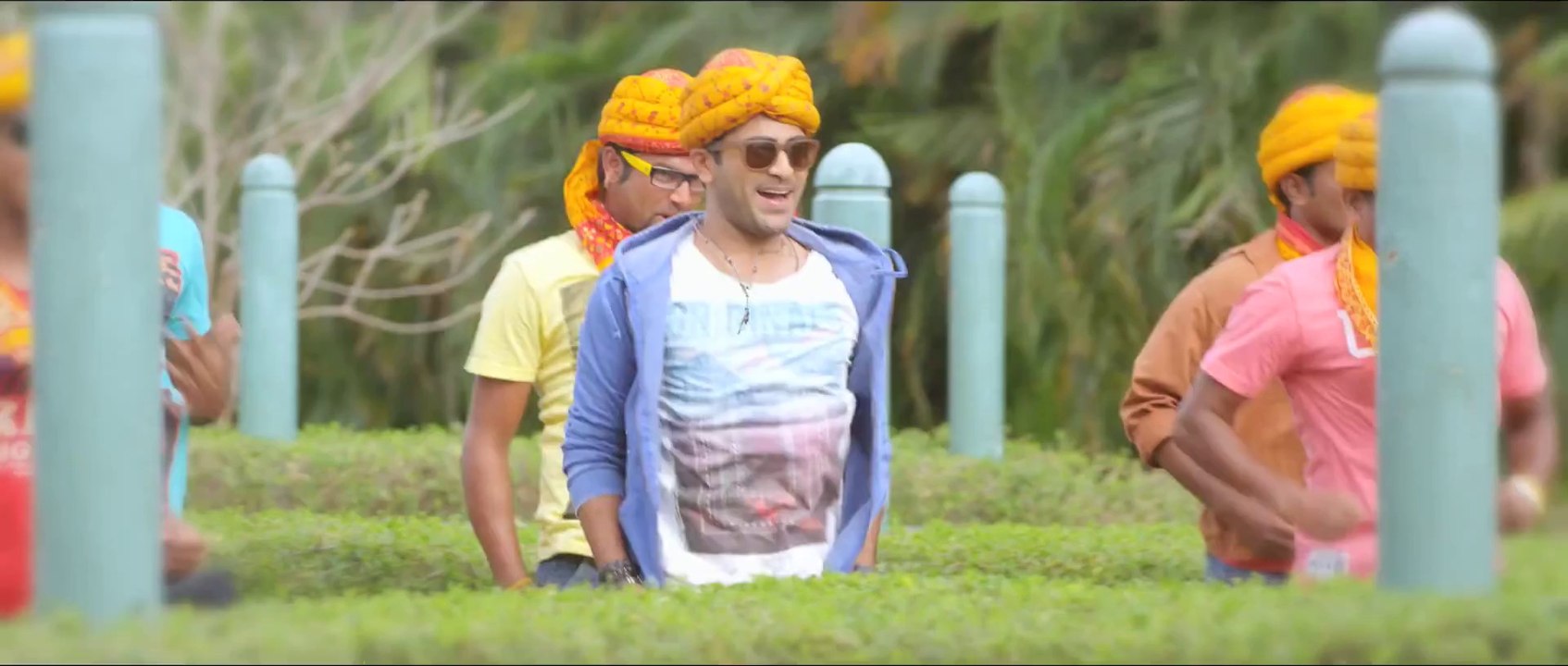 Run Raja Run Song Trailer - Anaga Anaganaga Video Song - Sharvanand, Seerath Kapoor