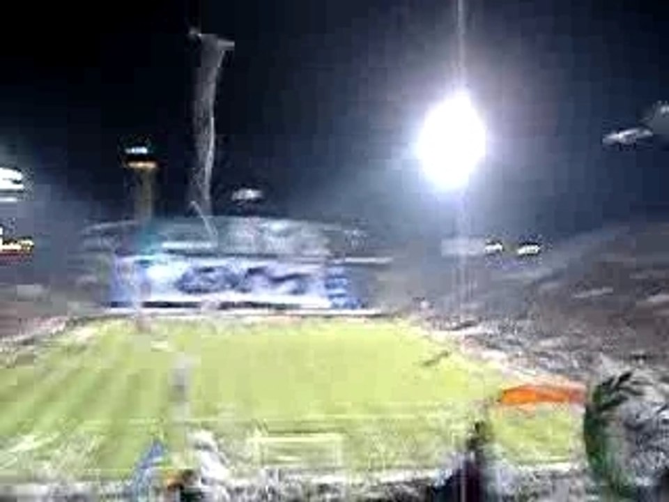 entree joueur OM OL tifos PQ pour le sud