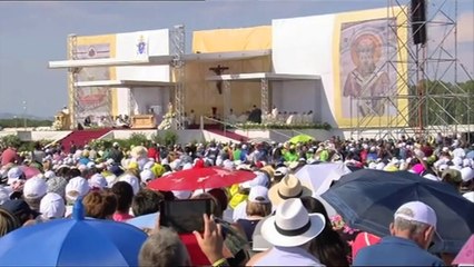 Papa excomunga membros da máfia italiana