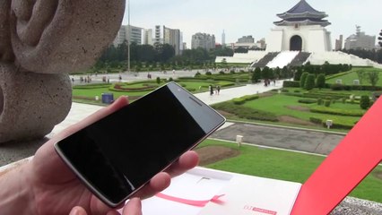 One Plus One Smartphone Unboxing