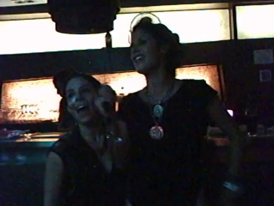 HyMFiestaMadrid, Maria cantando y bailando