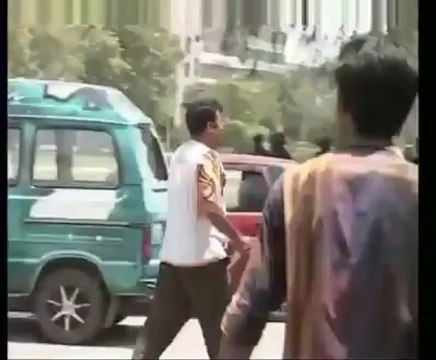 Unseen Footage of Gullu Butt and Punjab Police During Model Town Incident