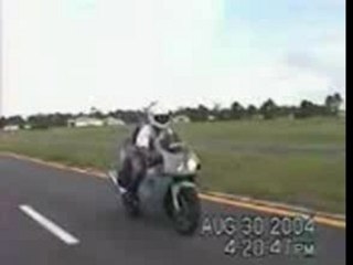 MOTO KI CABRE=FEMME KI TONBE