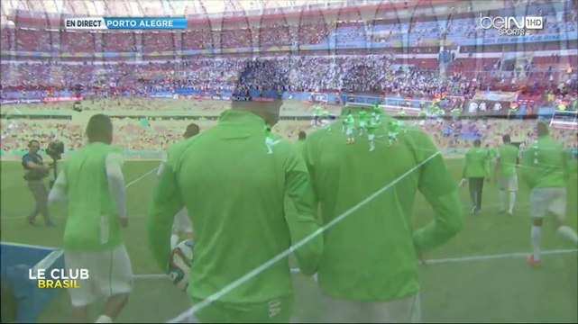 Entrée des Algériens pour l'échauffement Algérie - Corée du Sud