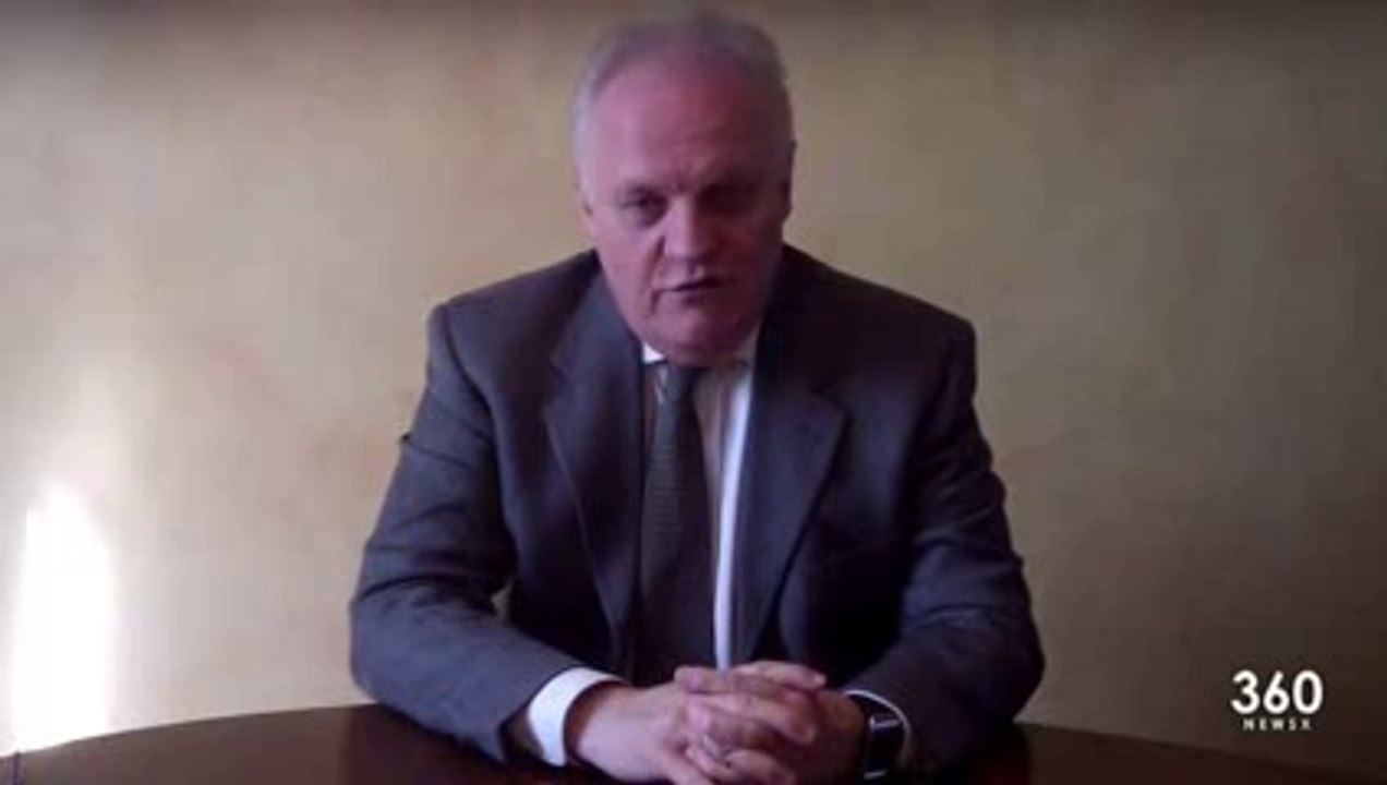 Entretien avec François Asselineau, président de l'UPR_1/4