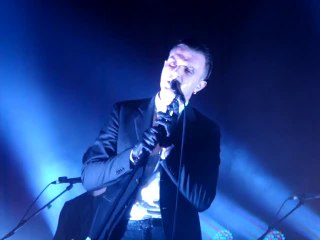 Hurts - Blind