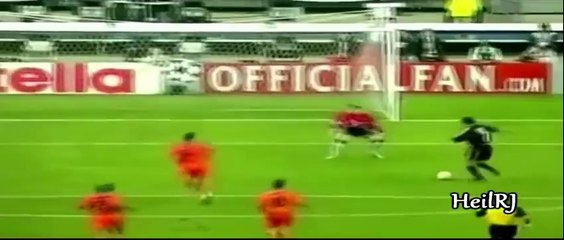 Raúl González ● Best Goals ● Real Madrid 1994-2010
